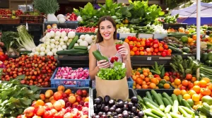 « Mangez de saison » : les fruits et légumes du mois de juin, et ceux qu’on oublie souvent